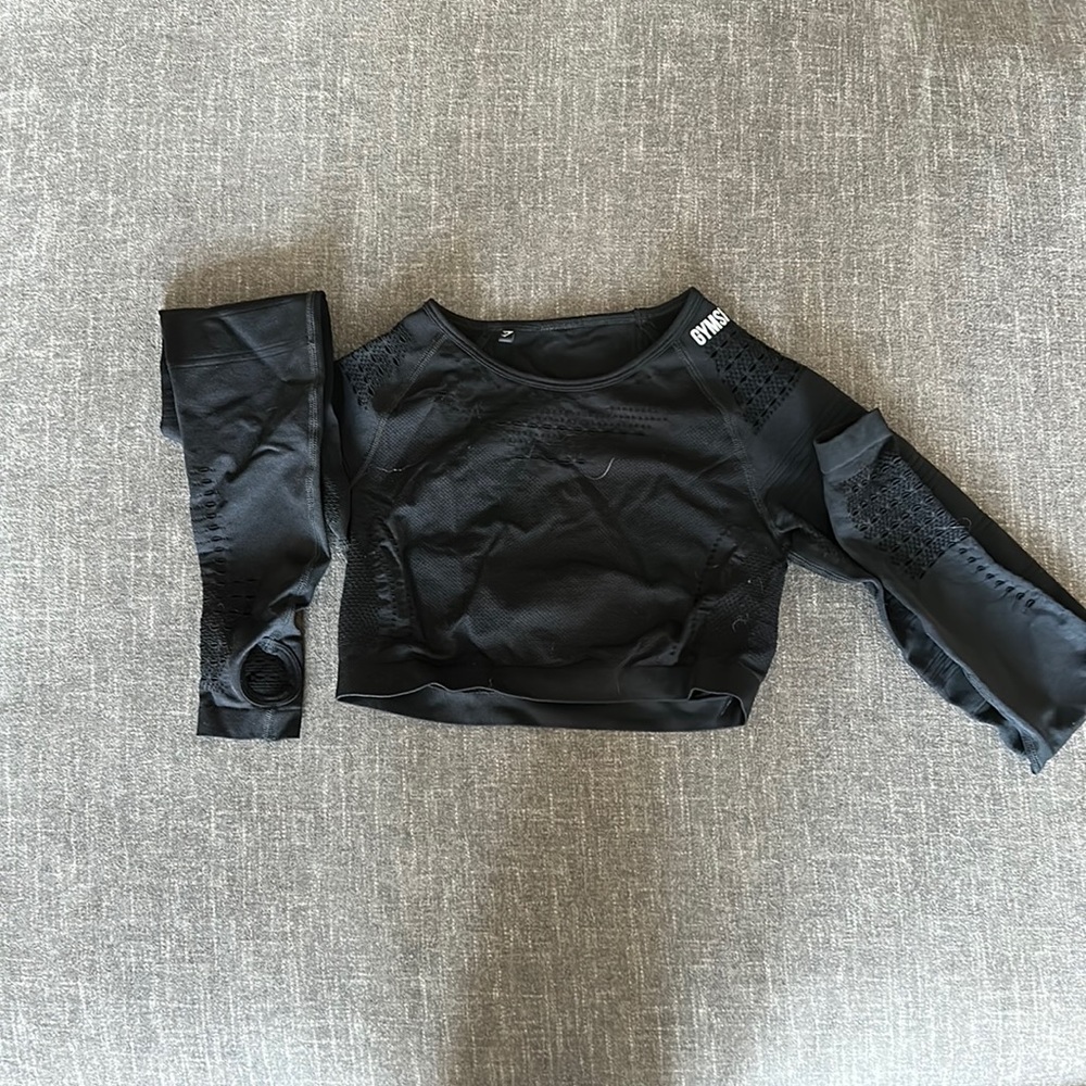Gym Shark long sleeve crop top
